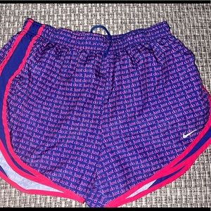 Women’s Nike Tempo Running Shorts sz L
